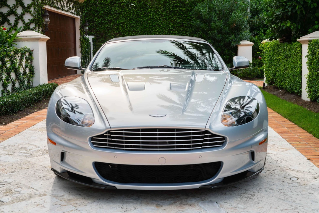 2010 Aston Martin DBS (2008-2012) - Image 2 of 31
