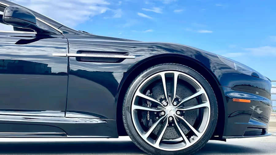 2010 Aston Martin DBS (2008-2012) - Image 11 of 31