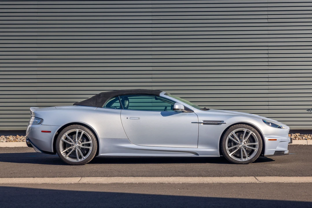 2010 Aston Martin DBS (2008-2012) - Image 9 of 31