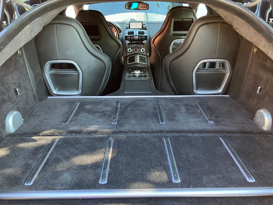 2010 Aston Martin Rapide - Image 9 of 10