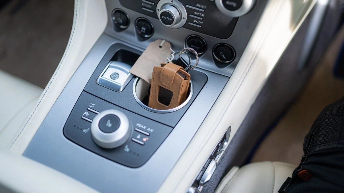 2010 Aston Martin Rapide - Image 27 of 30