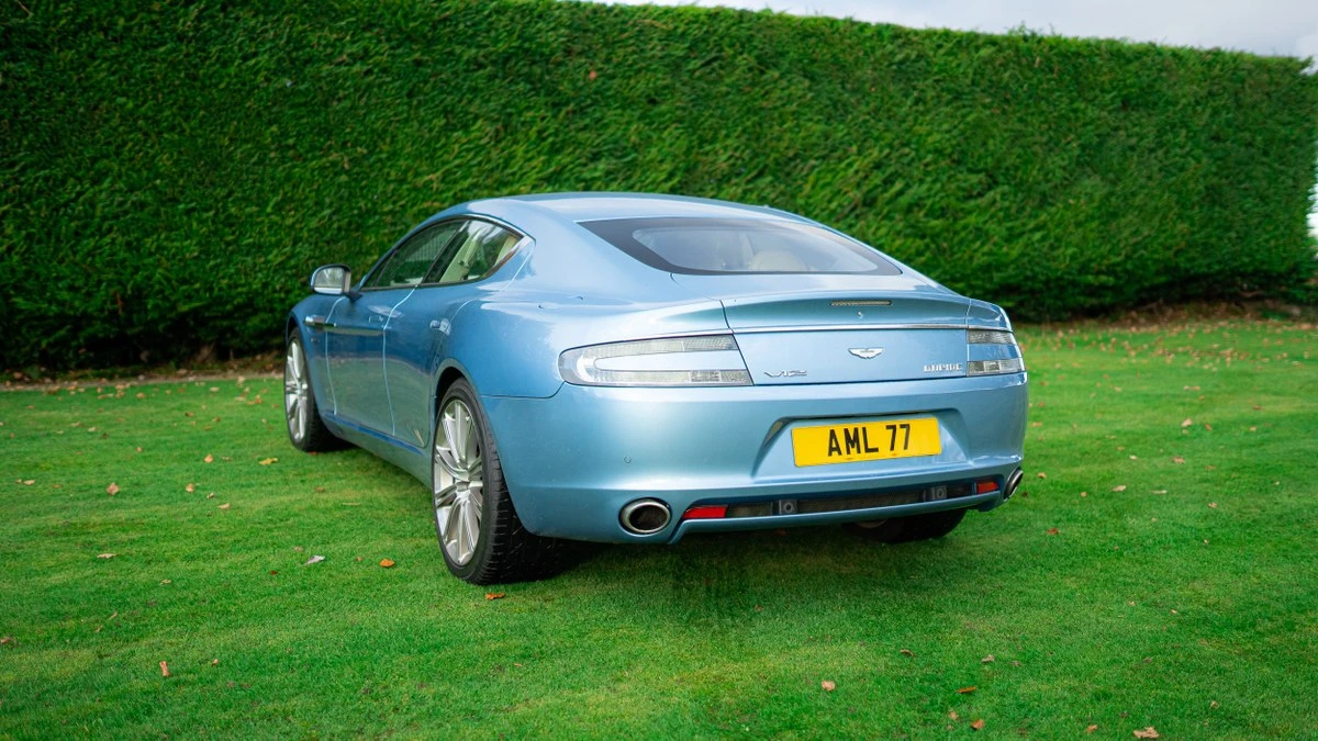 2010 Aston Martin Rapide - Image 11 of 30
