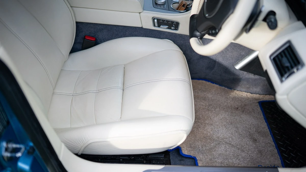 2010 Aston Martin Rapide - Image 30 of 30