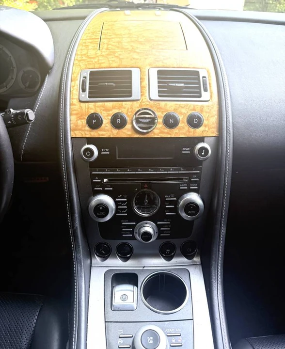 2010 Aston Martin Rapide - Image 15 of 24