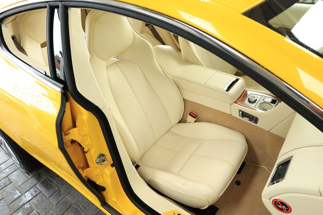 2010 Aston Martin Rapide - Image 19 of 29