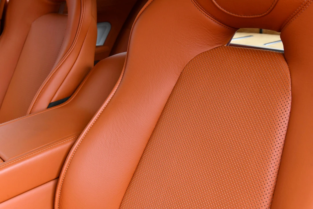 2010 Aston Martin Rapide - Image 28 of 31