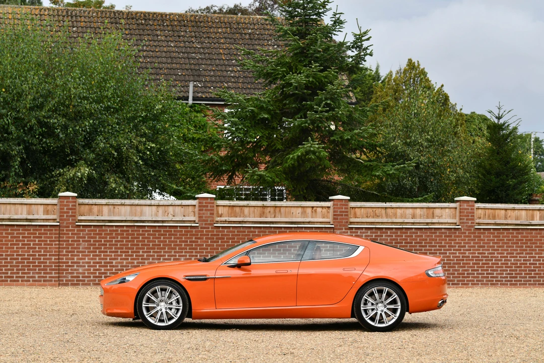 2010 Aston Martin Rapide - Image 11 of 31