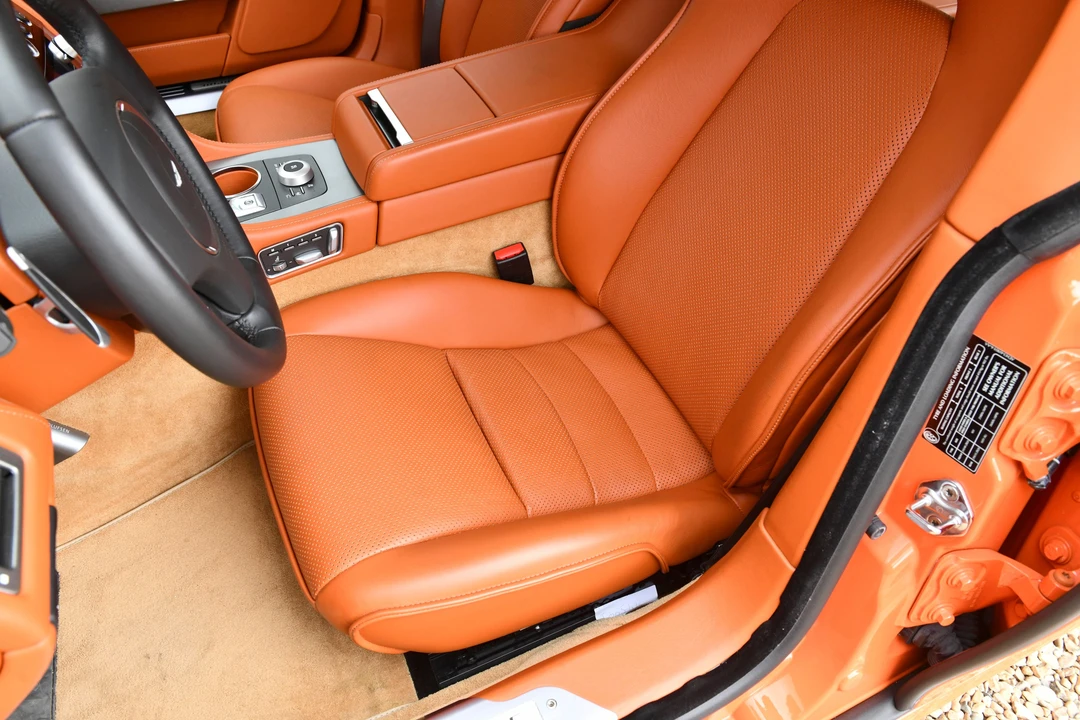 2010 Aston Martin Rapide - Image 26 of 31