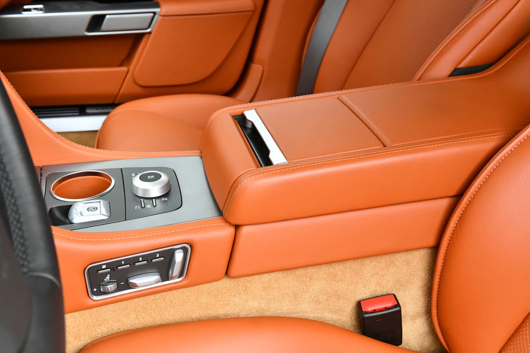 2010 Aston Martin Rapide - Image 24 of 31