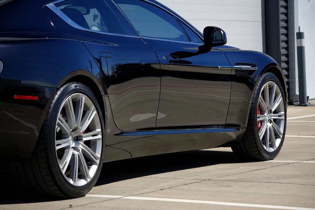 2010 Aston Martin Rapide - Image 19 of 31