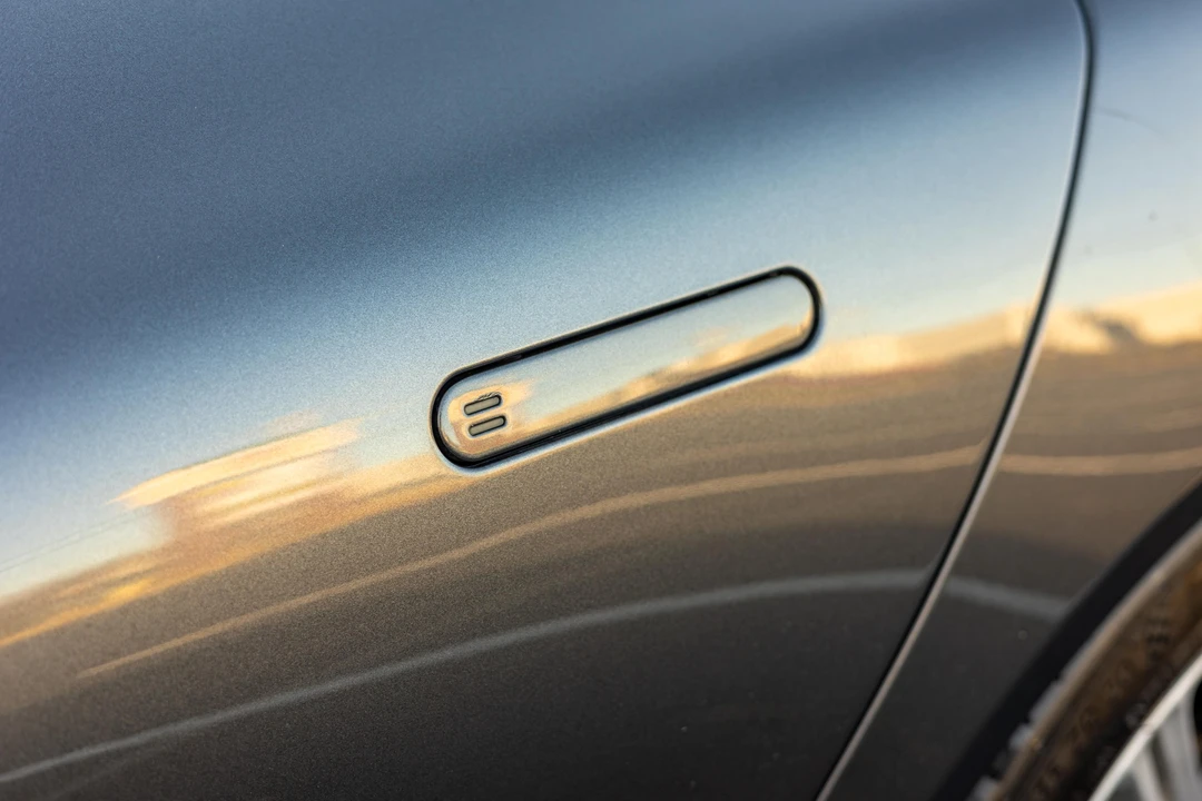 2010 Aston Martin Rapide - Image 25 of 31