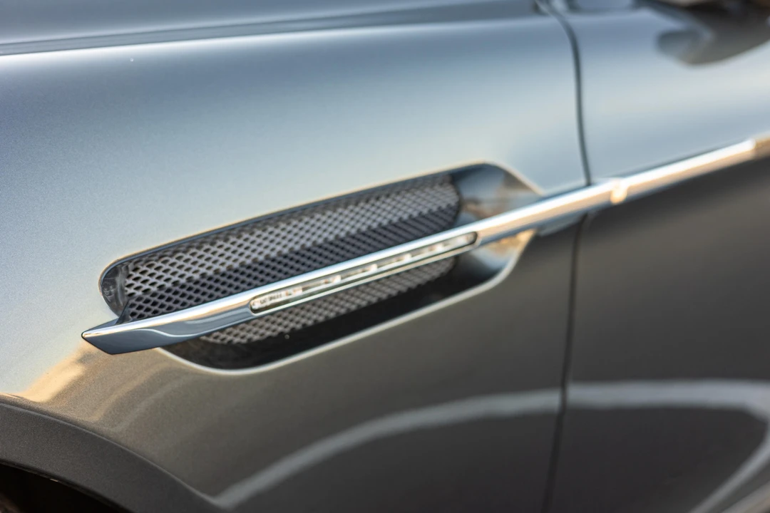 2010 Aston Martin Rapide - Image 21 of 31