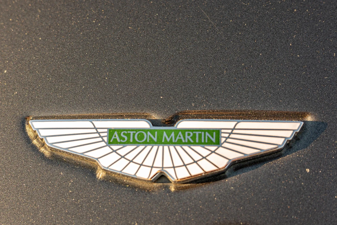 2010 Aston Martin Rapide - Image 16 of 31