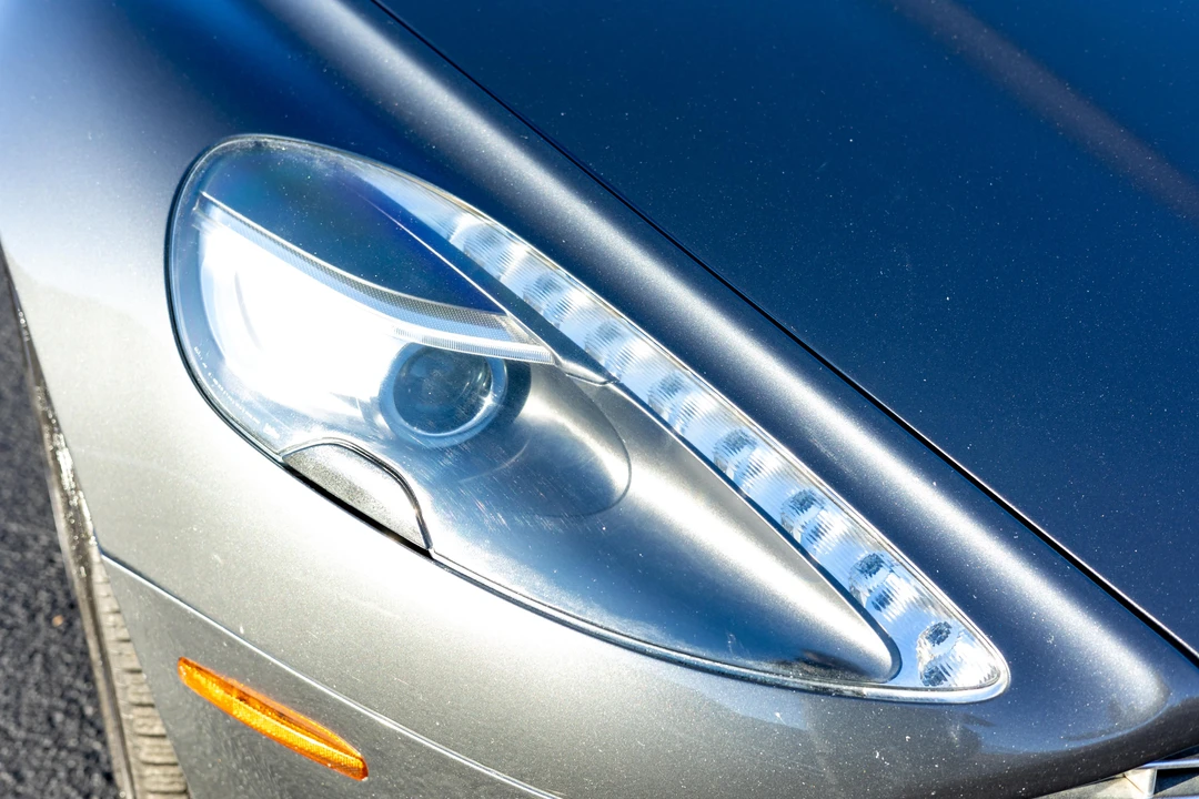 2010 Aston Martin Rapide - Image 14 of 31
