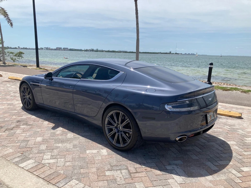 2010 Aston Martin Rapide - Image 16 of 31