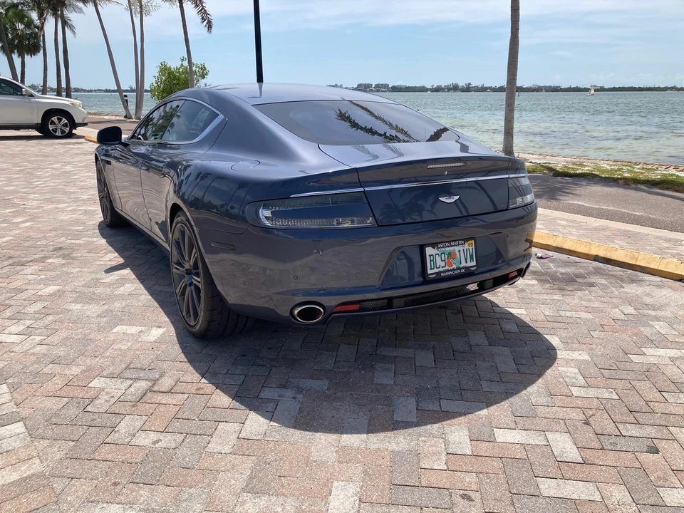 2010 Aston Martin Rapide - Image 15 of 31