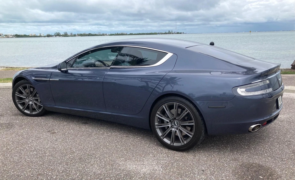 2010 Aston Martin Rapide - Image 18 of 31