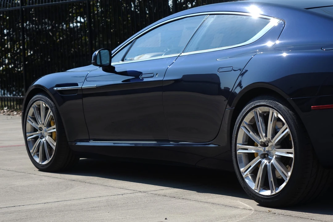 2010 Aston Martin Rapide - Image 27 of 31