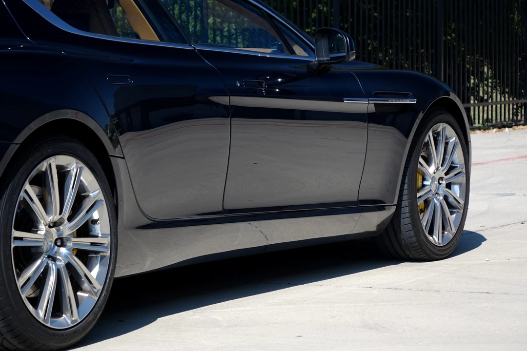 2010 Aston Martin Rapide - Image 25 of 31