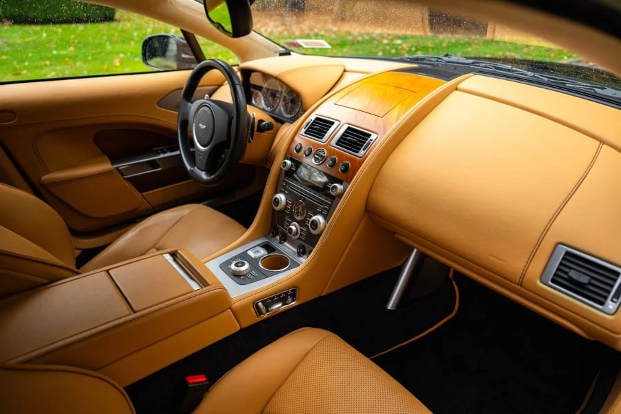 2010 Aston Martin Rapide - Image 21 of 31