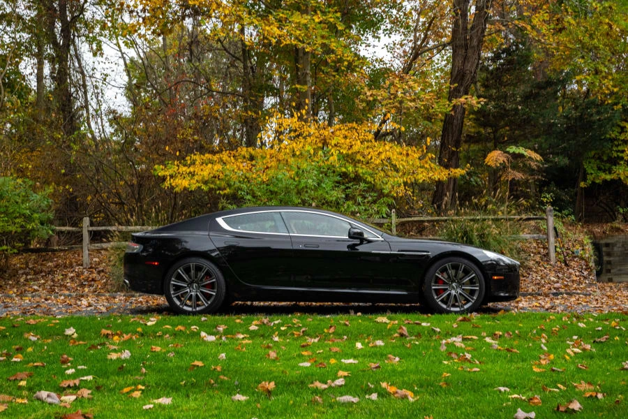 2010 Aston Martin Rapide - Image 11 of 31