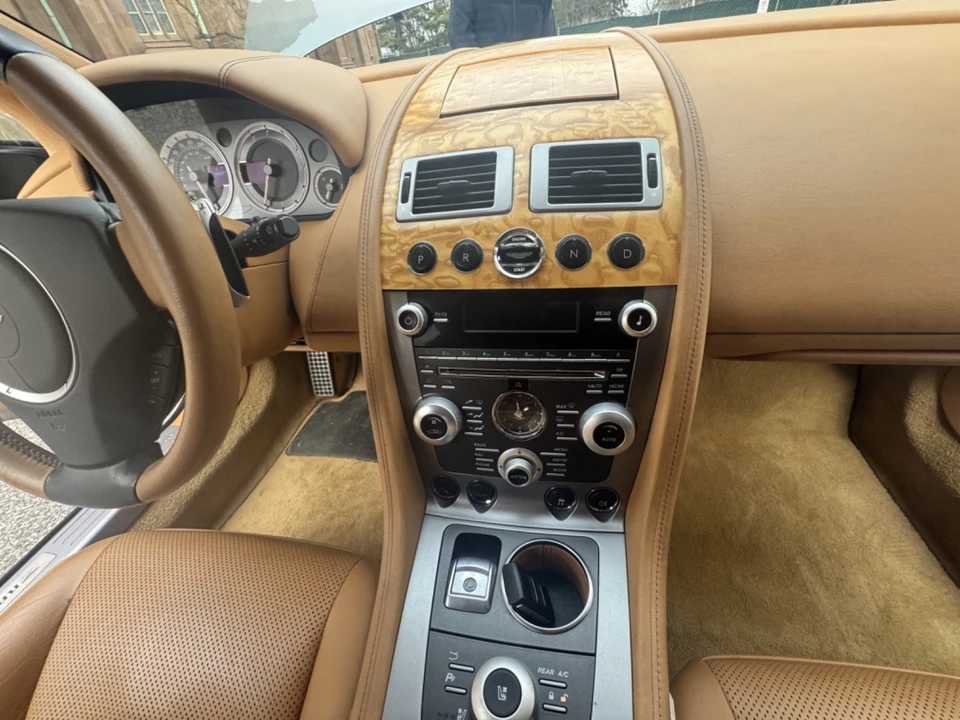 2010 Aston Martin Rapide - Image 26 of 31