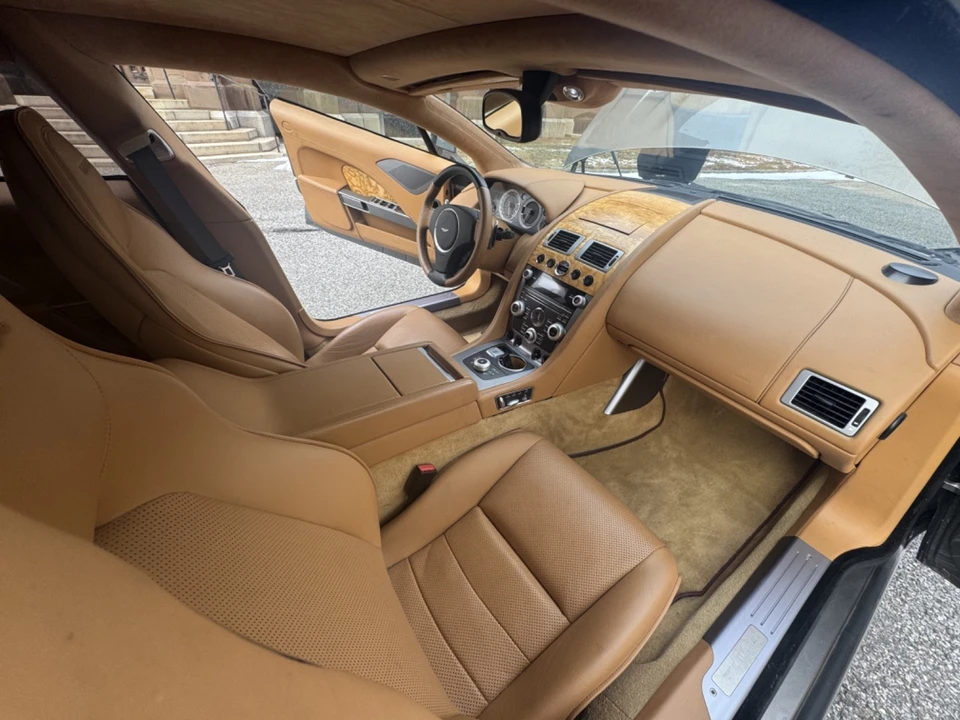 2010 Aston Martin Rapide - Image 22 of 31