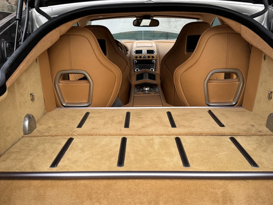 2010 Aston Martin Rapide - Image 15 of 31