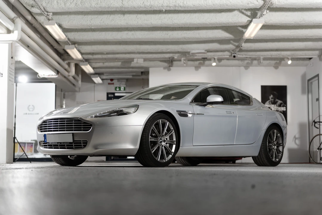 2011 Aston Martin Rapide - Image 9 of 31