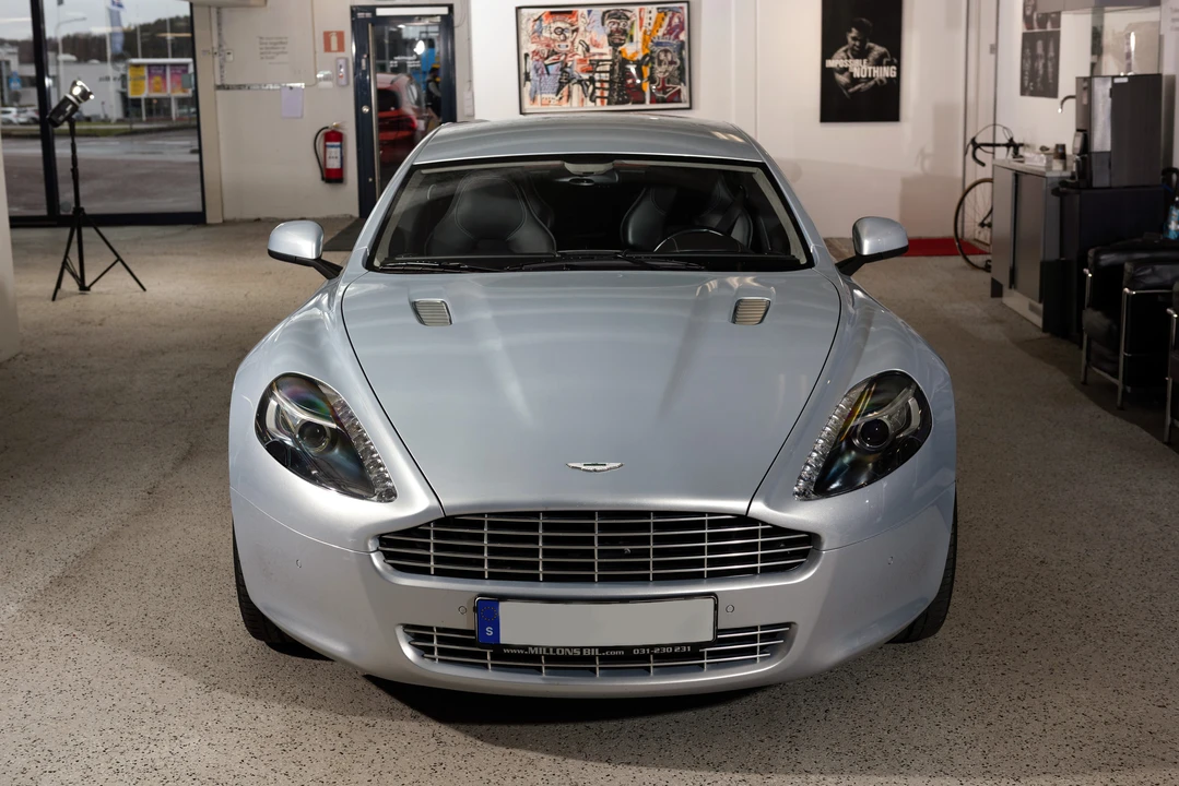 2011 Aston Martin Rapide - Image 10 of 31