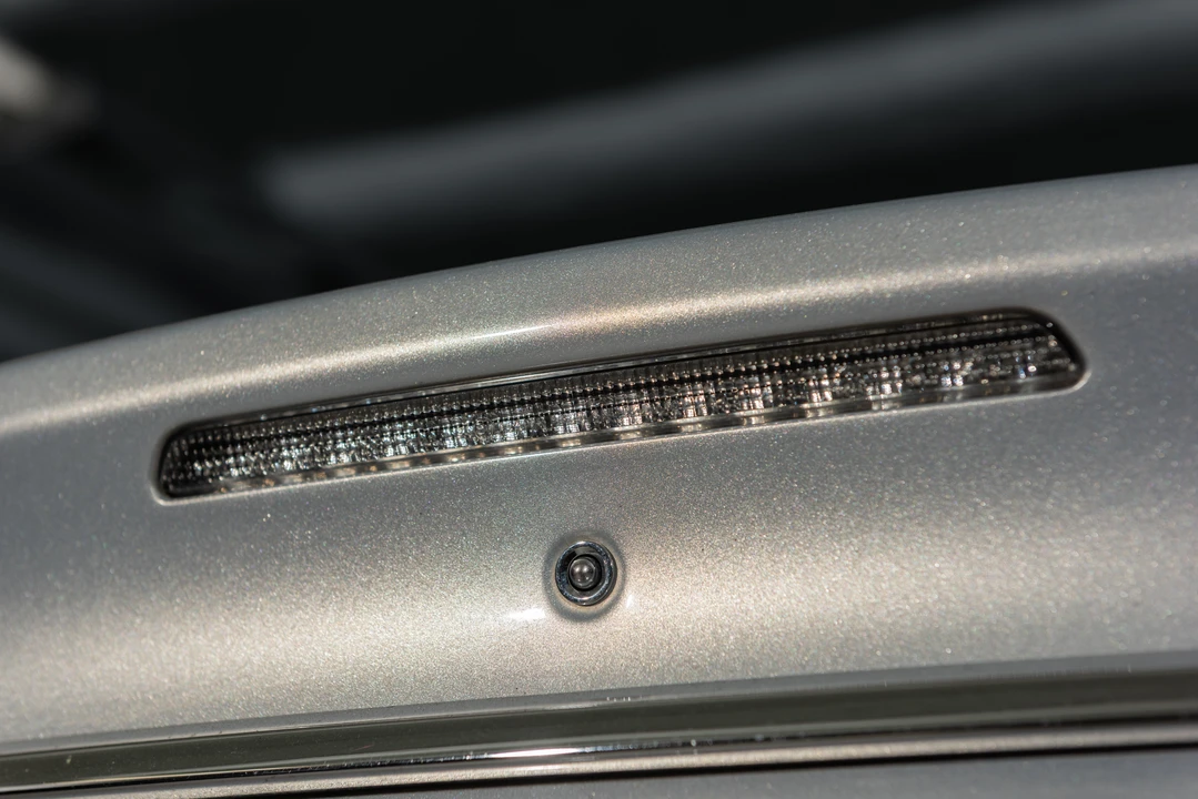 2011 Aston Martin Rapide - Image 17 of 31