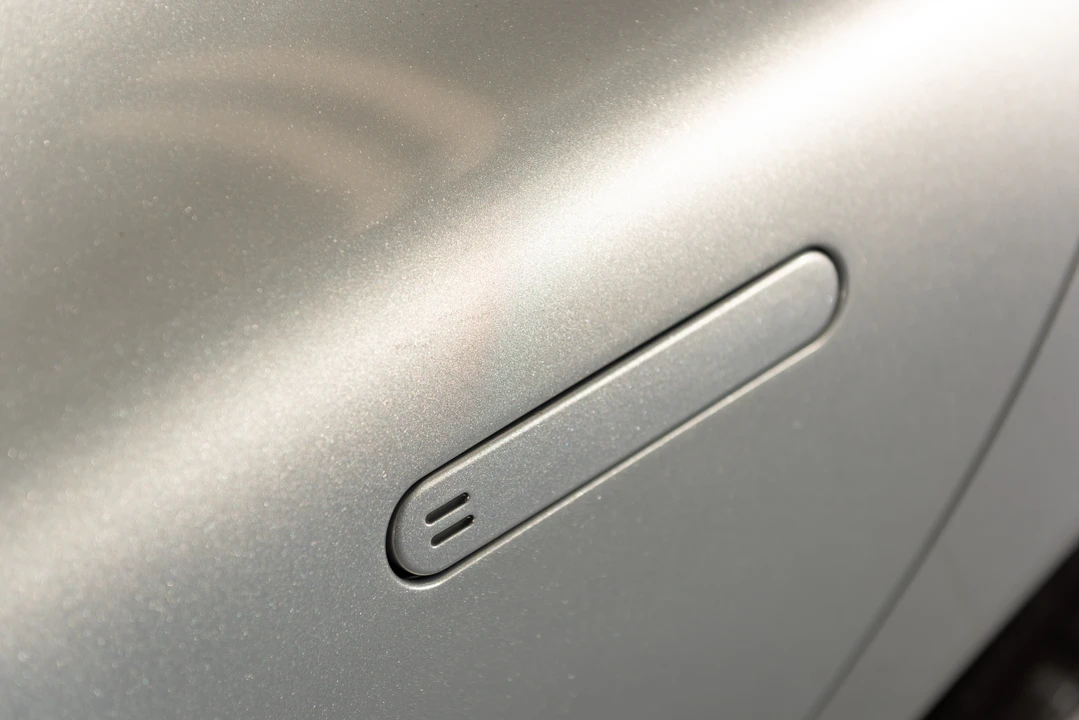2011 Aston Martin Rapide - Image 21 of 31