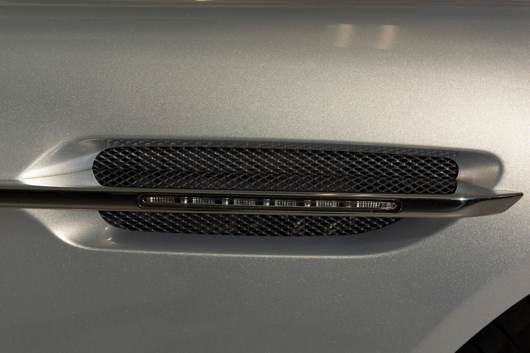 2011 Aston Martin Rapide - Image 24 of 31