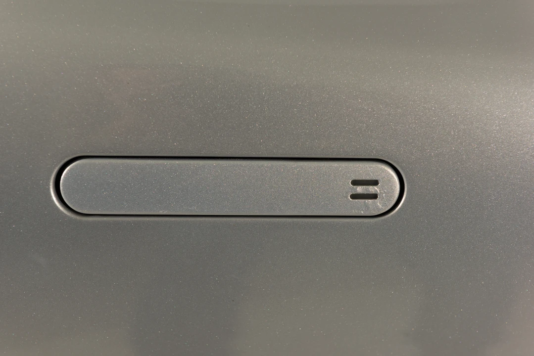 2011 Aston Martin Rapide - Image 28 of 31