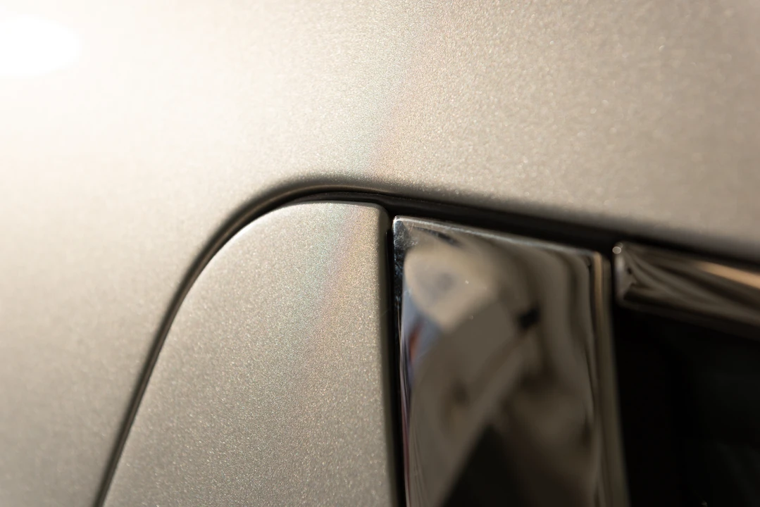 2011 Aston Martin Rapide - Image 29 of 31