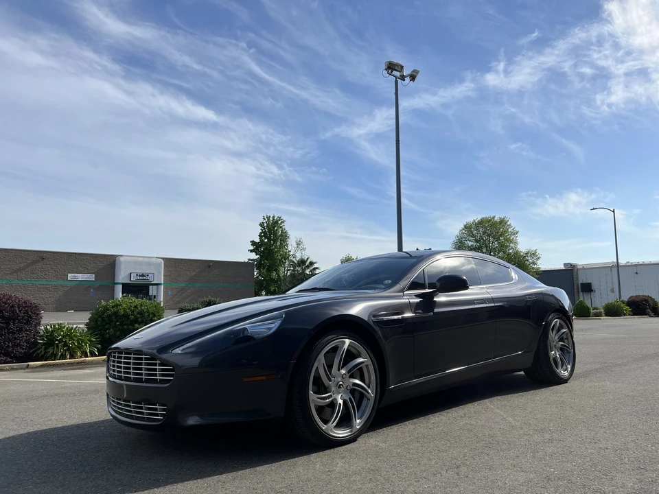 2010 Aston Martin Rapide - Image 2 of 31