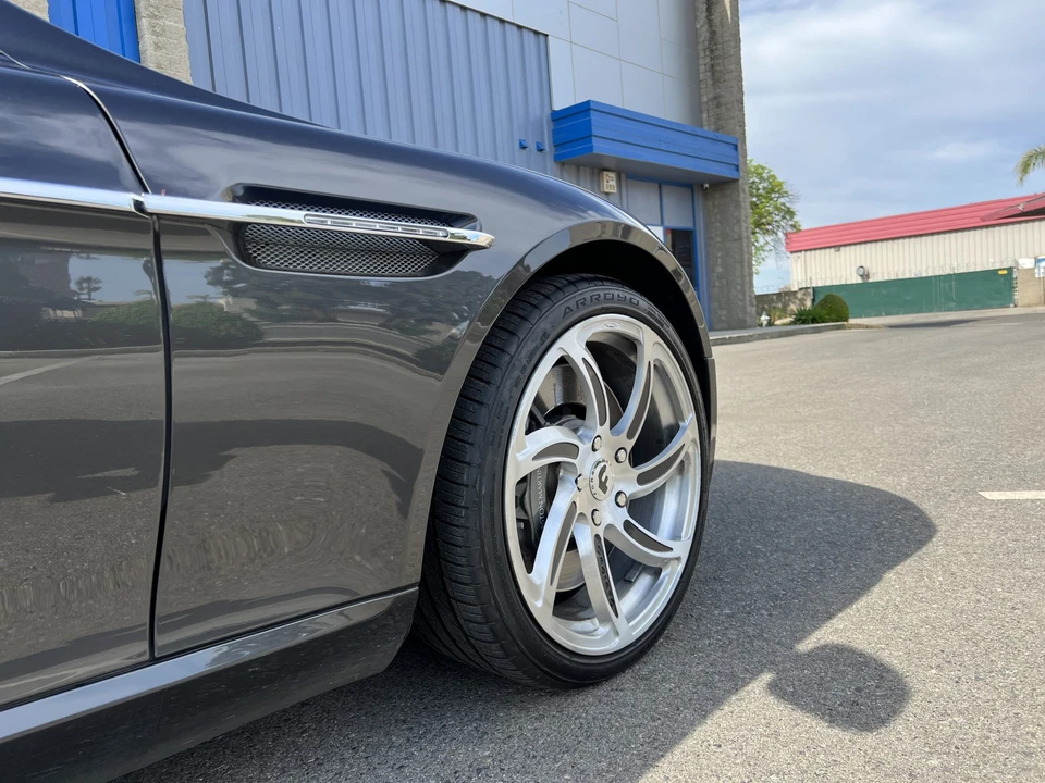 2010 Aston Martin Rapide - Image 23 of 31