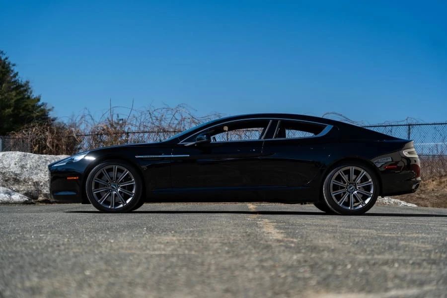 2010 Aston Martin Rapide - Image 2 of 31