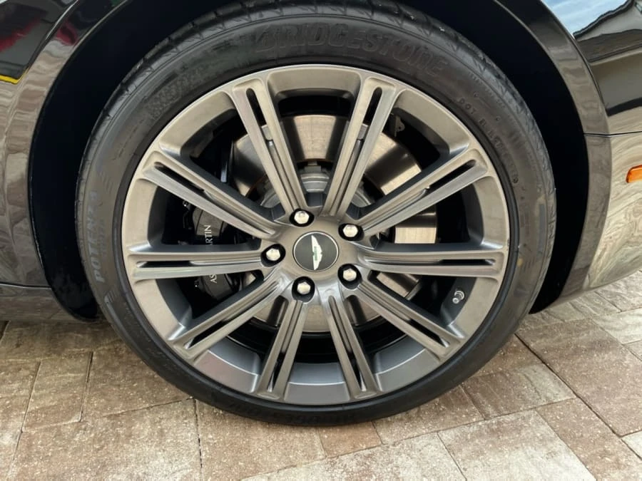 2010 Aston Martin Rapide - Image 16 of 17