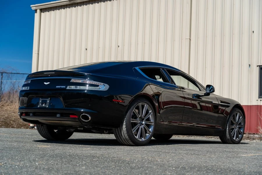2010 Aston Martin Rapide - Image 12 of 31