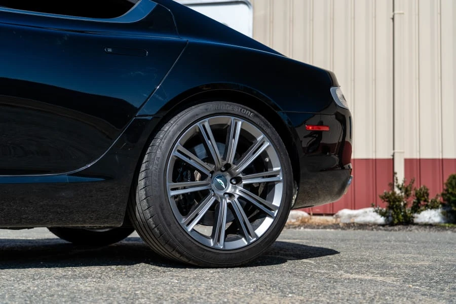 2010 Aston Martin Rapide - Image 11 of 31