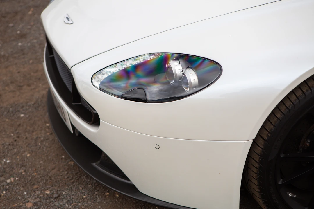 2010 Aston Martin Vantage - Image 19 of 31