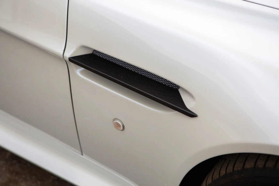 2010 Aston Martin Vantage - Image 20 of 31