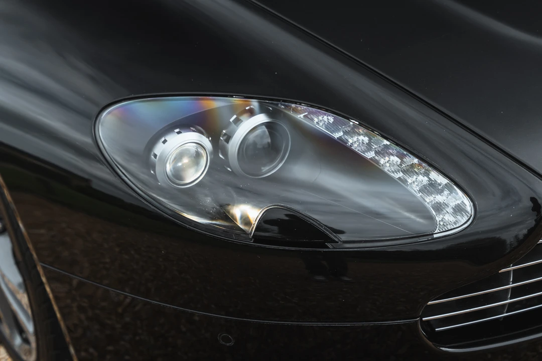 2010 Aston Martin V12 Vantage (2010-2018) - Image 25 of 31