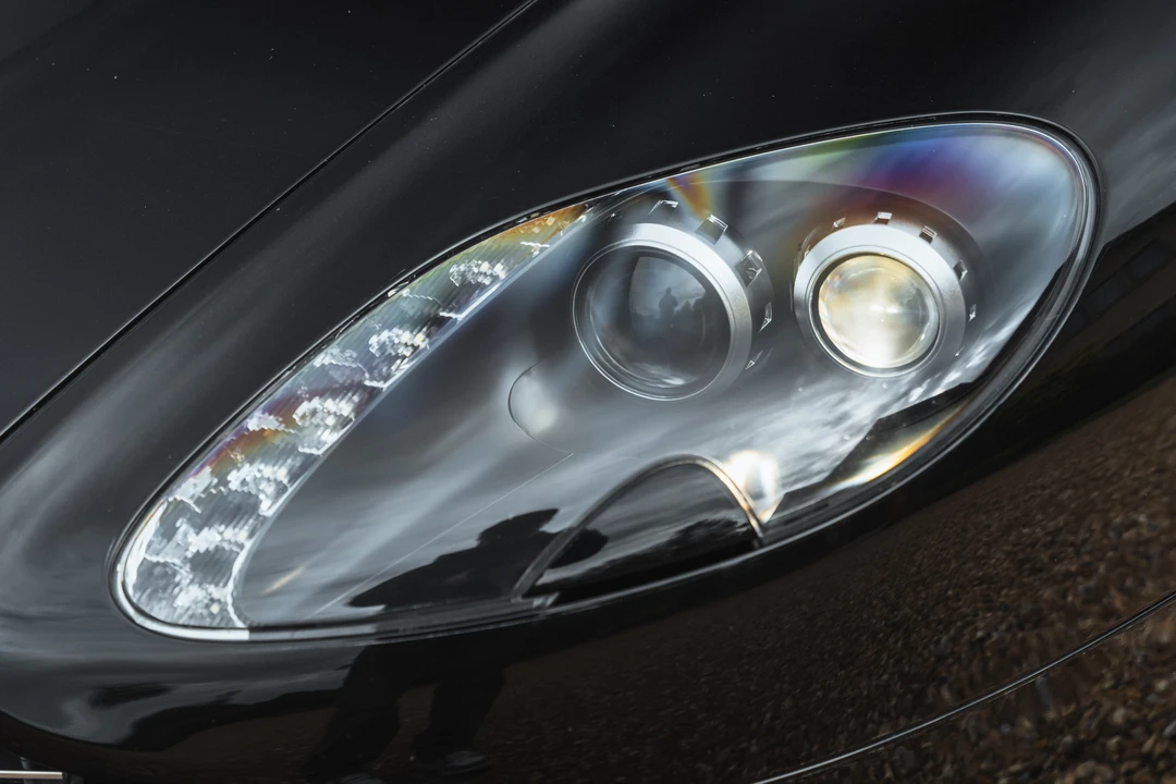 2010 Aston Martin V12 Vantage (2010-2018) - Image 28 of 31