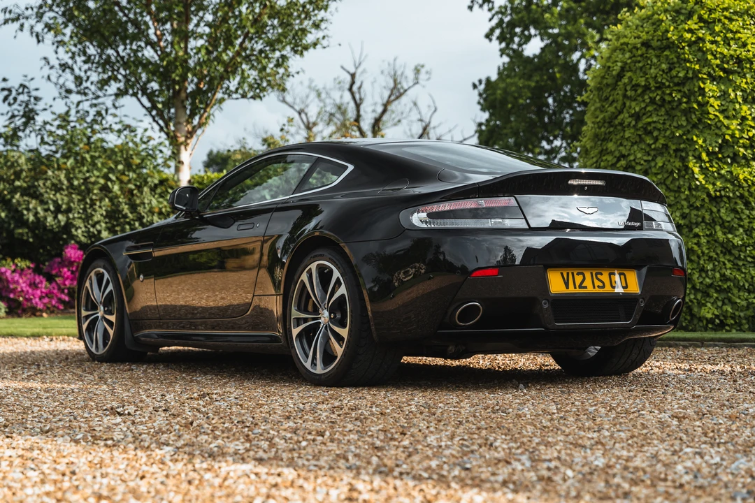 2010 Aston Martin V12 Vantage (2010-2018) - Image 13 of 31