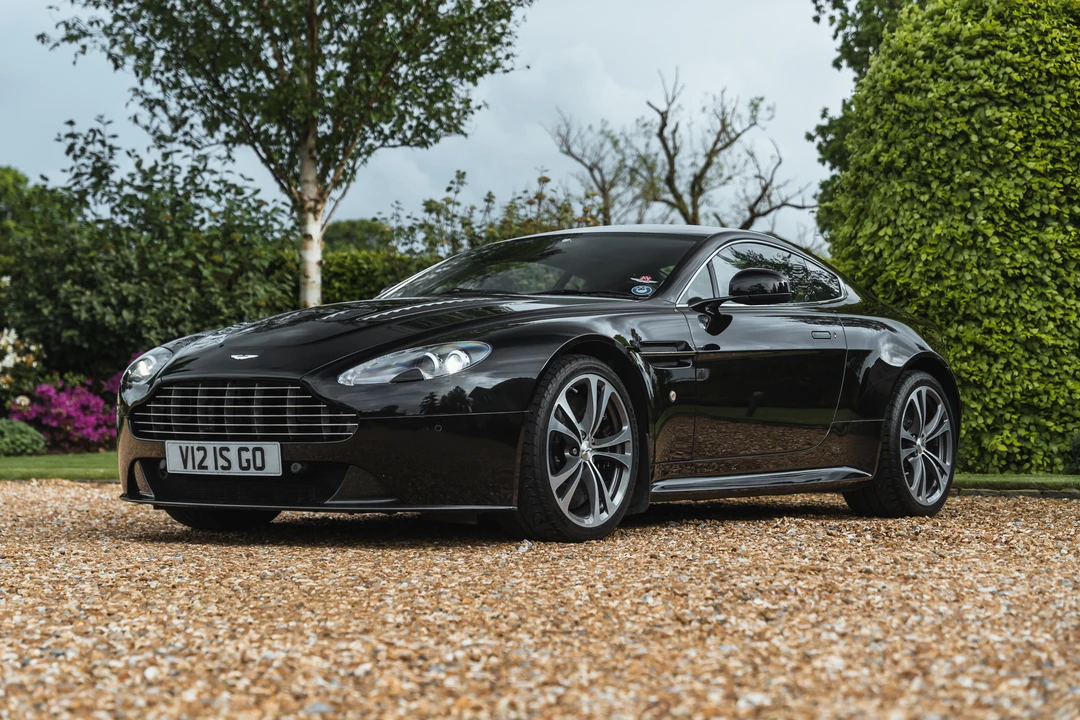 2010 Aston Martin V12 Vantage (2010-2018) - Image 11 of 31