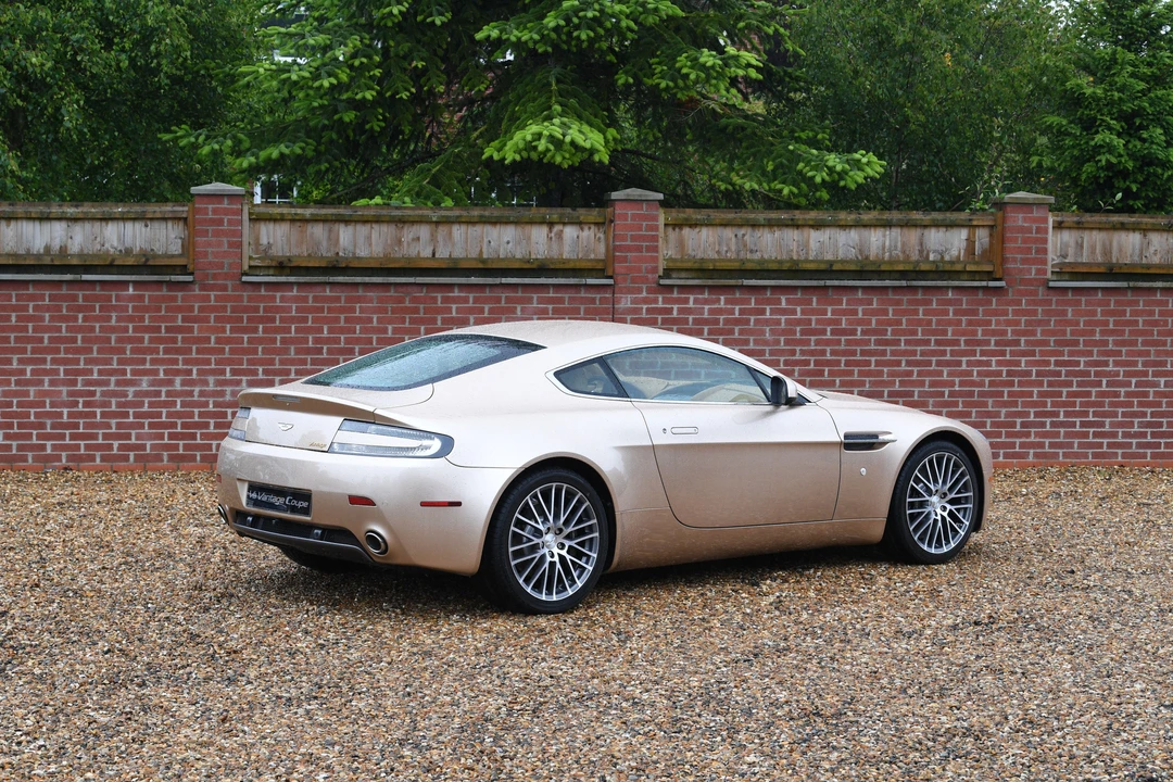 2010 Aston Martin V8 Vantage (2006-2017) - Image 2 of 17