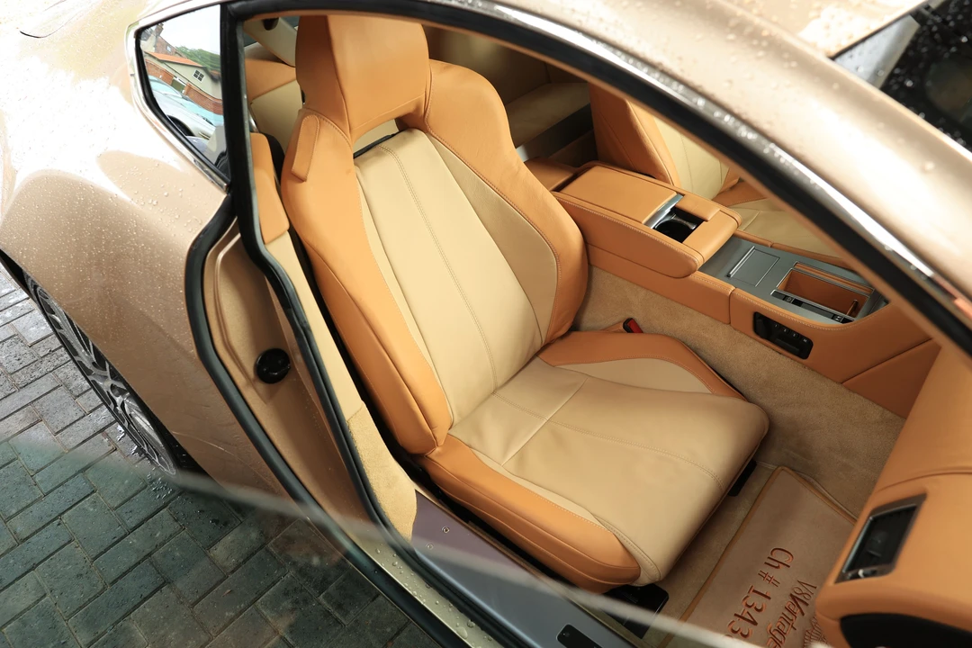 2010 Aston Martin V8 Vantage (2006-2017) - Image 15 of 17