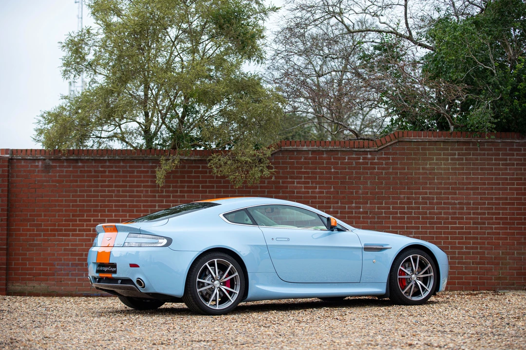 2010 Aston Martin V8 Vantage (2006-2017) - Image 3 of 31